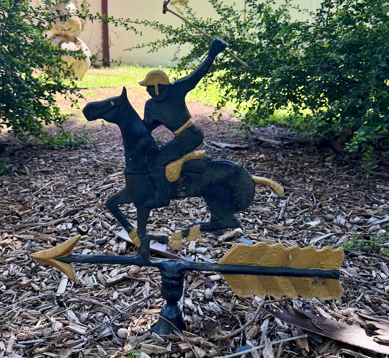 Equestrian sculpture
